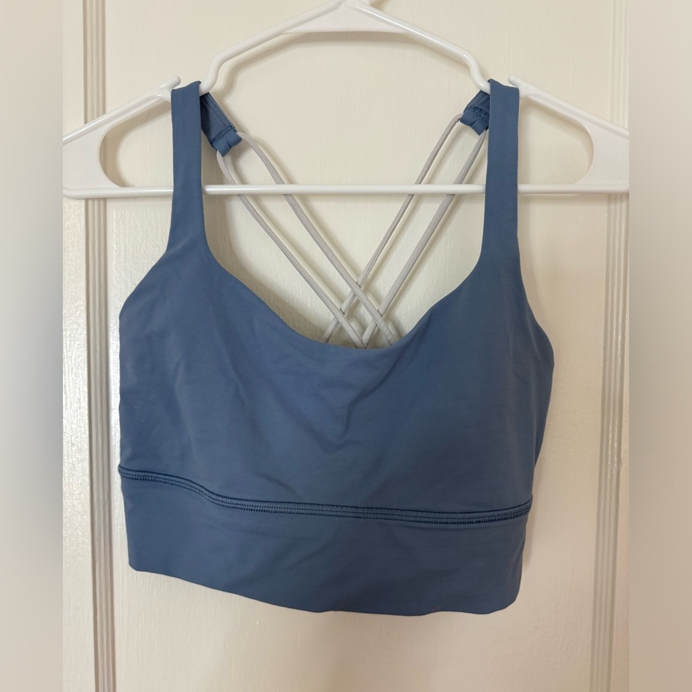 Lululemon sports bra medium